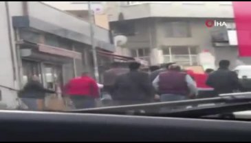 Feci ölüm sonrası tekme ve tokatlı kavga kamerada