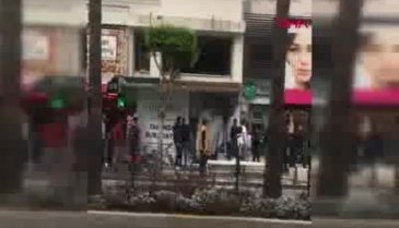 Cadde ortasında birbirine girdiler!
