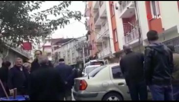 İzmir'de korkunç cinayet: Eşini baltayla öldürdü