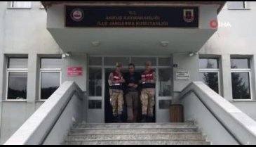Seri cinayet zanlısının evinde askeri malzeme bulundu
