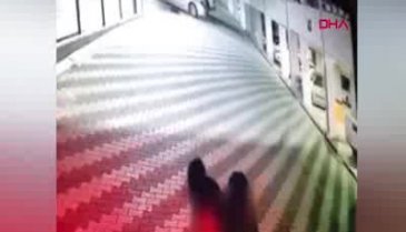 Kardiyolog, boşandığı eşini tekme- tokat dövdü; O anlar kamerada