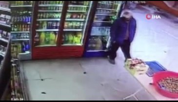 Terazi hırsızı kameraya yakalandı