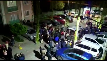 Başakşehir'de genç kız 11. kattan düşerek hayatını kaybetti