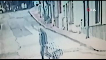 Pencereden düşen ikizlerin birini motorlu kurye kurtardı