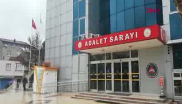 Uyuyan kocasının satırla boğazını kesti!