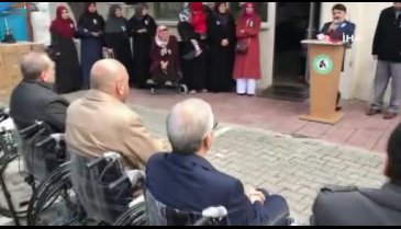 Bursa'da protokol, tekerlekli sandalyede oturdu