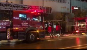 Bursa Gemlik'te AVM'de yangın