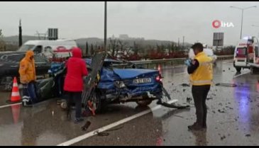 Bursa'da lüks otomobil sürücüsü sıkışarak öldü