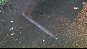 Hırsızlar çaldıkları para kasasını polisi görünce yol kenarına atıp kaçtı