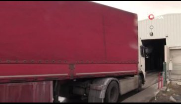 Sınır kapısında 18 ton siyanür yakalandı