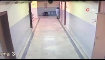 Okul koridorunda korku dolu anlar