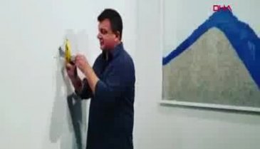 120 bin dolara satılan 'sanat eseri'ni yedi!