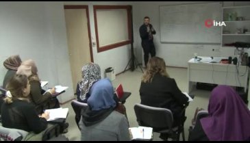 Bursa'da köylü kadınlara İngilizce eğitim