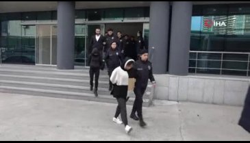 Bursa'da bin polisle yapılan şafak operasyonunda yakalanan 32 şüpheli adliyede