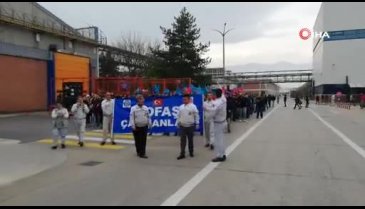 Bursa TOFAŞ işçisi zam için ayaklandı
