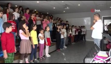 Bursa'da alkışlar Nilüfer Çocuk Korosu'na