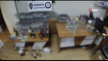Bursa Mudanya polisinden kaçak içki operasyonu
