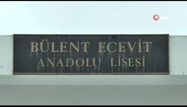 Ödülünü almadan geri döndürüldü