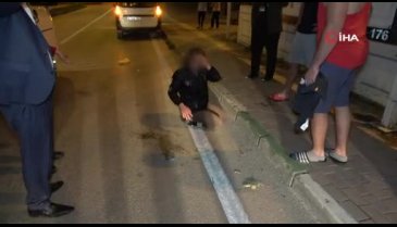 Bursa'da genç kadını seyir halindeki otomobilden attı!