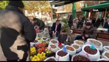 Türkiye'nin konuştuğu Bursalı Zeynep nine artık gönlünce satış yapıyor