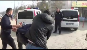 Bursa hırsızlık yaptığı iddia edilen şahıs kovalamaca sonucu yakalandı