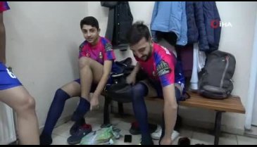 Bursa'da Bekarspor, Evlispor'a karşı