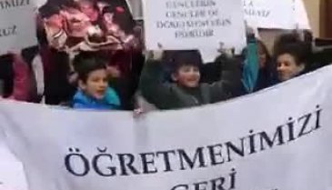 Bursa'da öğretmenimiz geri gelsin eylemi! (ÖZEL HABER)