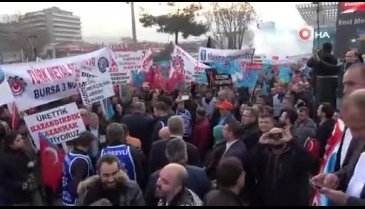 Bursa'da 5 bin metal işçisi eylem yaptı