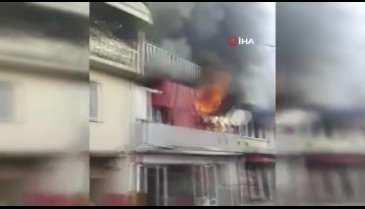 Bursa'da alevler içinde kalan 3'ü çocuk 10 kişi kurtarıldı