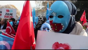 Çin'in Doğu Türkistan'daki hak ihlalleri Bursa'da protesto edildi