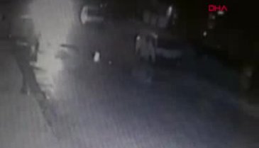 Arkadaşını sokak ortasında öldürdü!