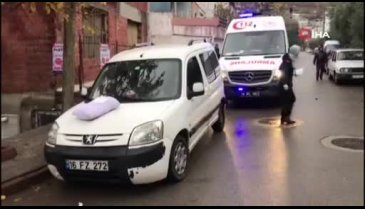 Bursa'da yayaya çarpan otomobilin sürücüsü baygınlık geçirdi