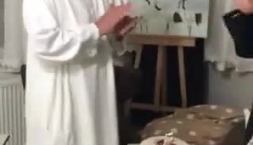 Hasan Mezarcı Noel'de 'doğum gününü' kutladı