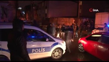 Sokak ortasında silahlı kavga