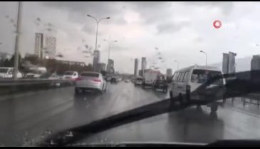 İstanbullular dolu sürpriziyle karşılaştı