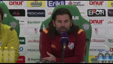 Bursaspor Teknik Direktörü Üzülmez: Memur zihniyetinde olanları göndereceğim