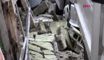 Lastik değiştiren kişinin üstüne istinat duvarı yıkıldı
