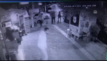 2 kişi silahlı saldırıda hayatını kaybetti
