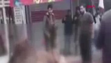 Sokakta deve kesimi işkenceye döndü