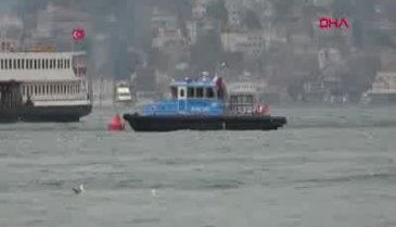 Rus savaş gemisi İstanbul Boğazı'ndan geçti