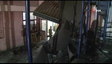 Fabrikanın çatısı uçtu