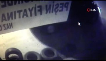 Dakikalar içerisinde onlarca kış lastiği çaldılar