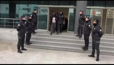 Bursa'daki narkotik baskınında gözaltına alınan 10 şüpheli adliyede