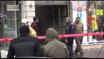Bursa'da iş hanını dumanlar sardı, vatandaşlar mahsur kaldı