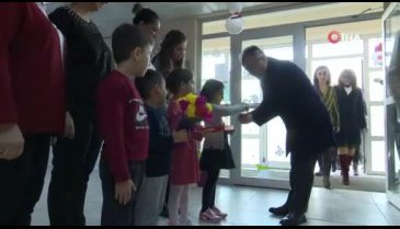 Bursa Büyükşehir Belediye Başkanı Aktaş, miniklerin misafiri oldu