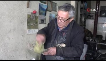 Kurtuluş Savaşı'ndan kalma çarığa gözü gibi bakıyor