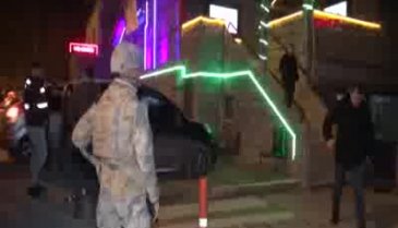 30 adrese fuhuş baskını: 71 gözaltı