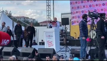 Bursa'da on binlerce metal emekçisi meydanda!