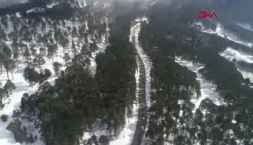 Bursa'da karayolunda 2 kilometre, teleferikte ise metrelerce Uludağ kuyruğu