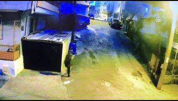Sokakta darbettiği eski eşini tüfekle yaraladı!